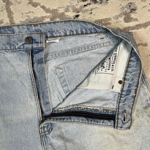 VTG Levis 550 Jeans Men 36x30 Blue Relaxed Tapered 90s Light Wash Tag Distressed - Picture 15 of 16